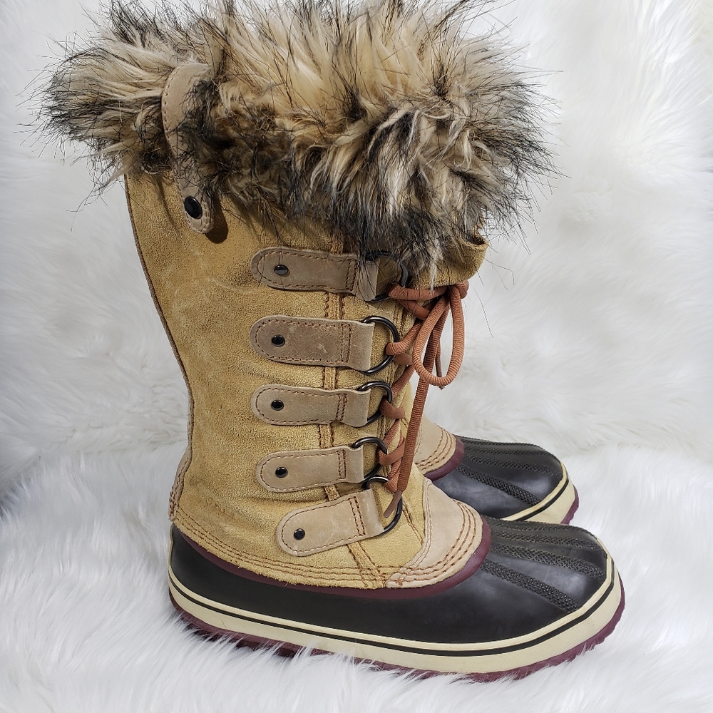 Sorel Joan of Arctic boots 8